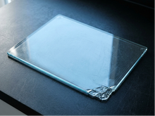 Glass cutting board